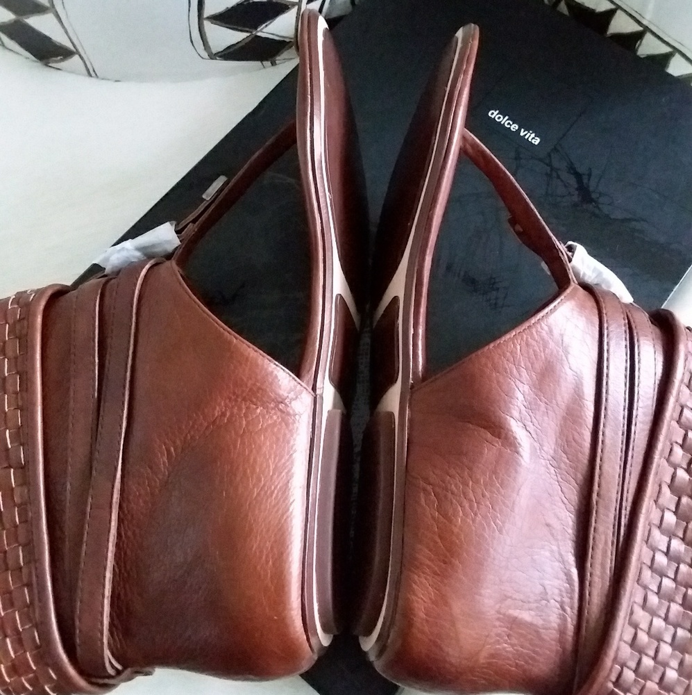Dolce Vita 'Tahoe' Sandals - Picture 3 of 8